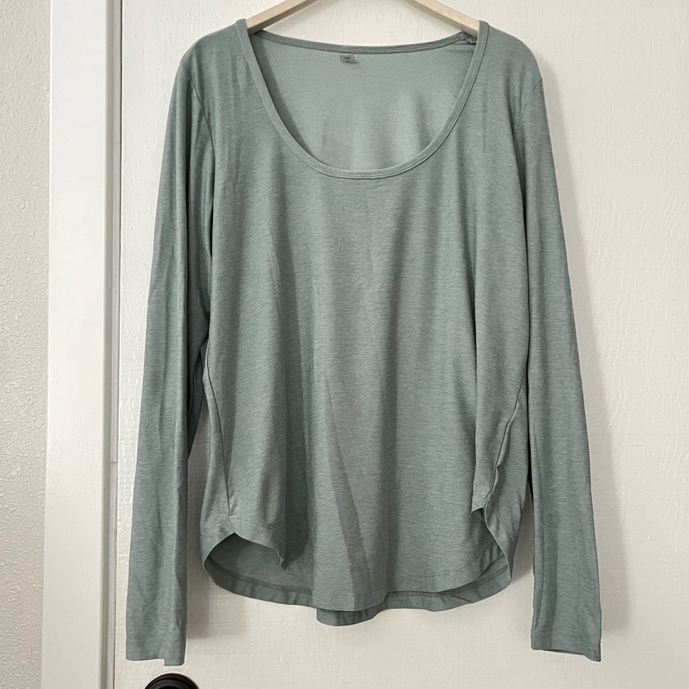 Beyond Yoga Scoop Featherweight Long Sleeve Pullover Minty Slate Heather Medium
